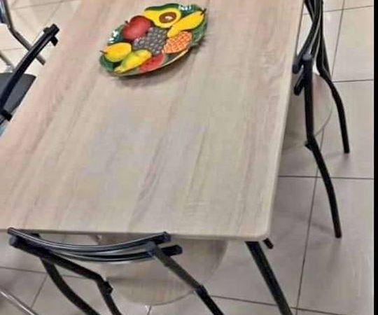 Dining Tables & Sets