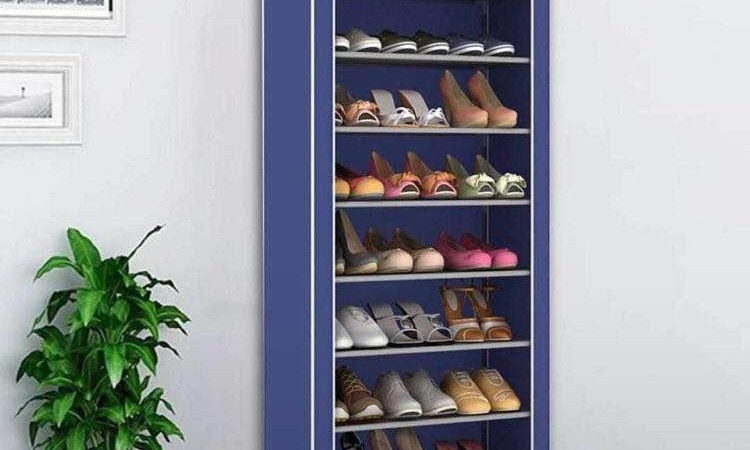 Hutches & Display Cabinets