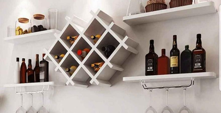Hutches & Display Cabinets