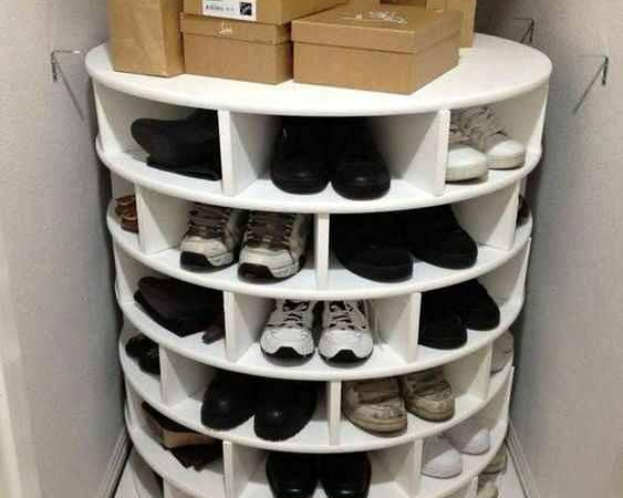 Hutches & Display Cabinets