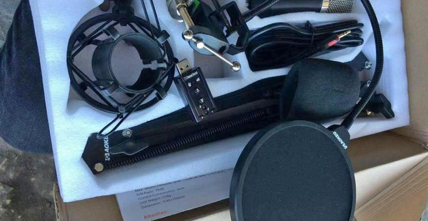Speakers, Headsets & Mics