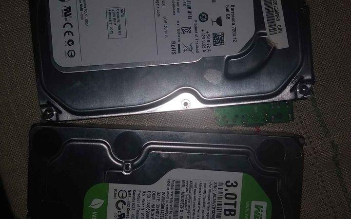 Drives, Storage, Flash Memory & USB Sticks