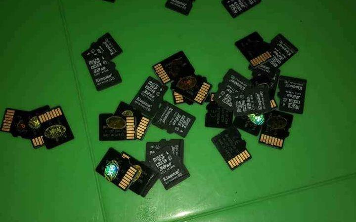 Drives, Storage, Flash Memory & USB Sticks
